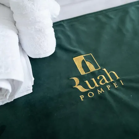Couette-café Ruah 3*