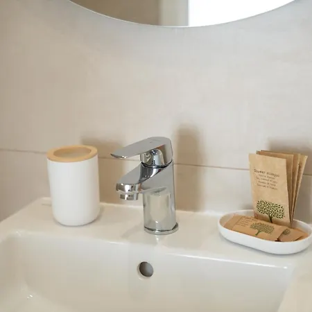 לינה וארוחת בוקר Ruah